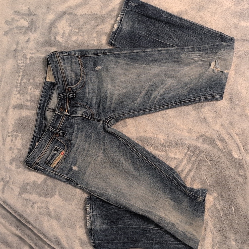 Y2K Low Rise Skinny/Straight Diesel Jeans Size 26.